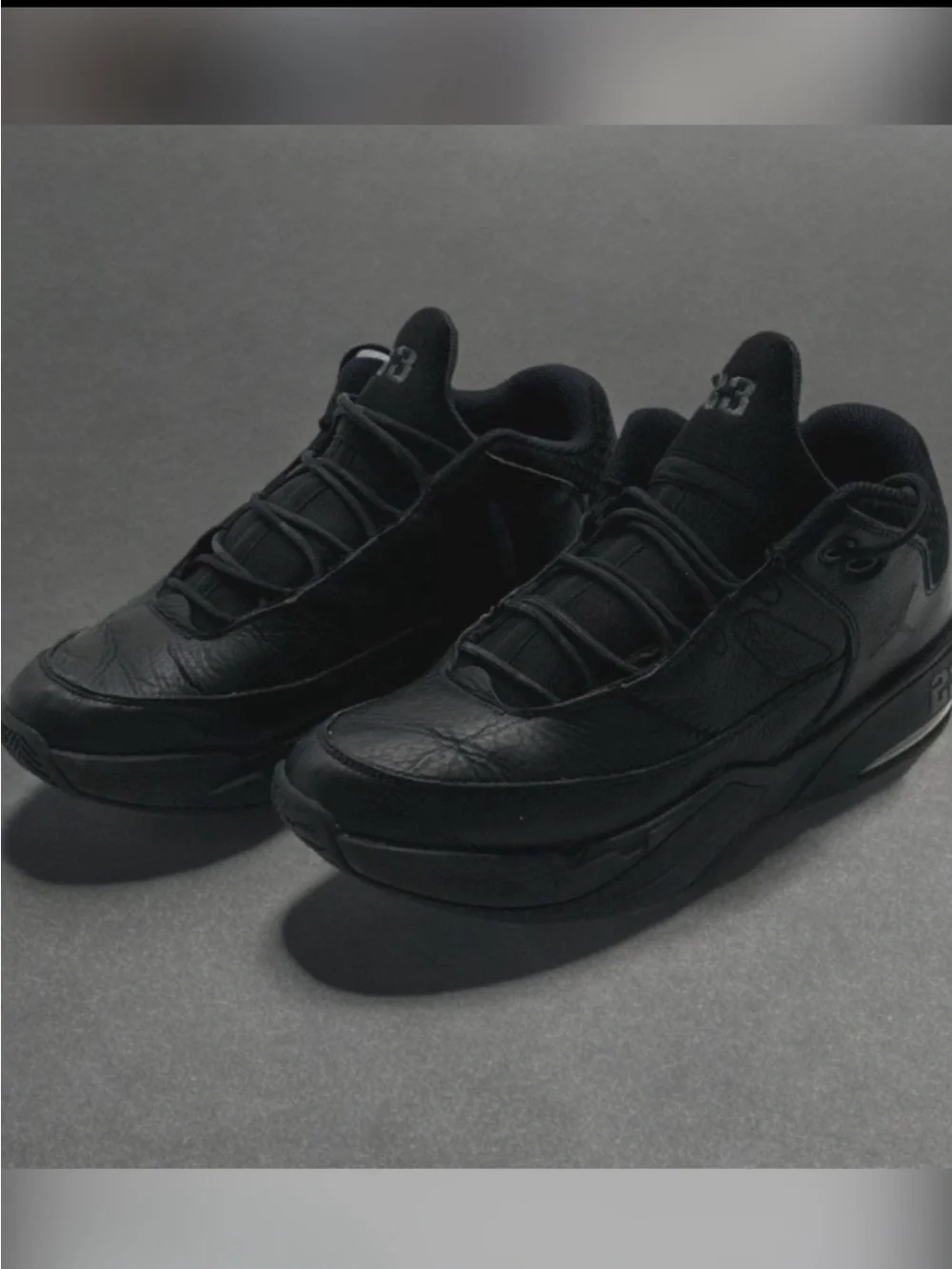Nike Air Jordan Men’s Max Aura 3 Triple Black Low Top Sneakers Basketball Size 8